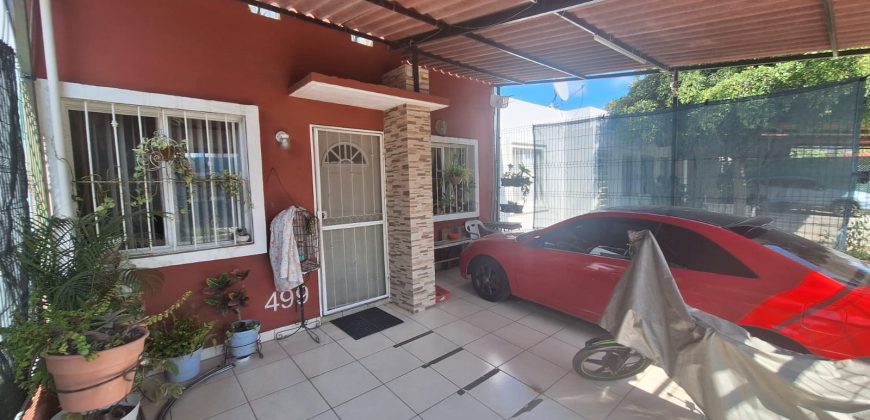 VENTA DE CASA AGUAZUL/ FRACC. NUEVO SALAGUA