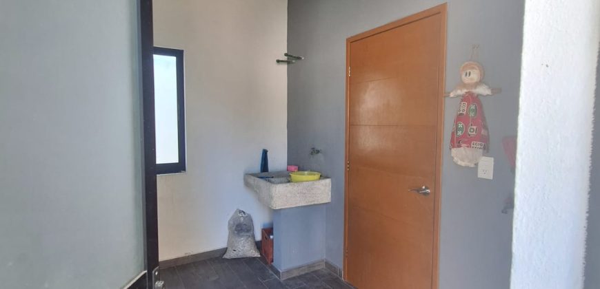 CASA AMUEBLADA EN RENTA / Fraccionamiento LA HIGUERA 🌳