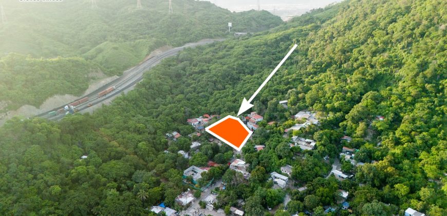 TERRENO EN VENTA EN EL COLOMO/ C. 20 DE NOVIEMBRE